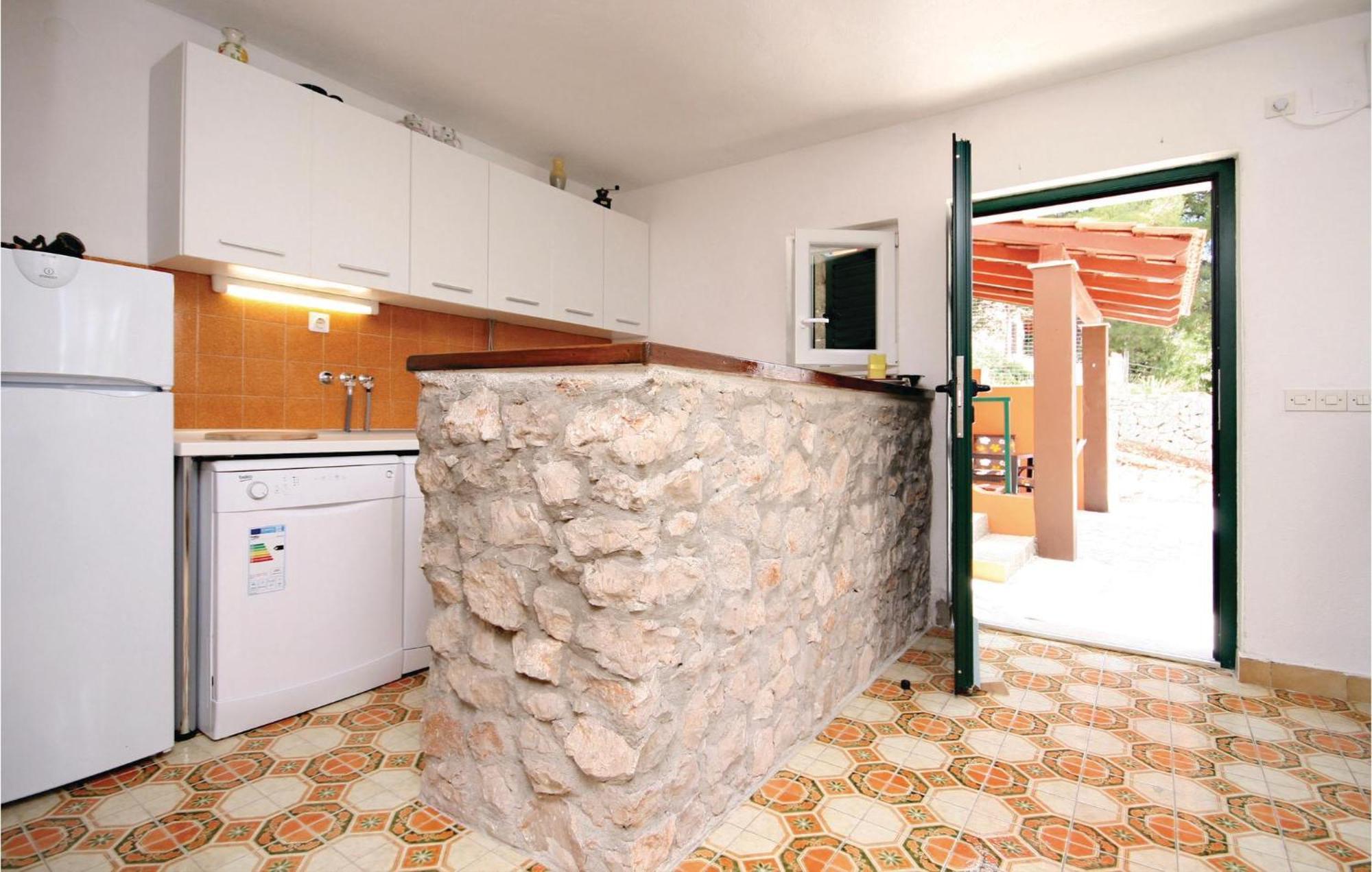2 Bedroom Beautiful Home In Sparadici Grebaštica Buitenkant foto