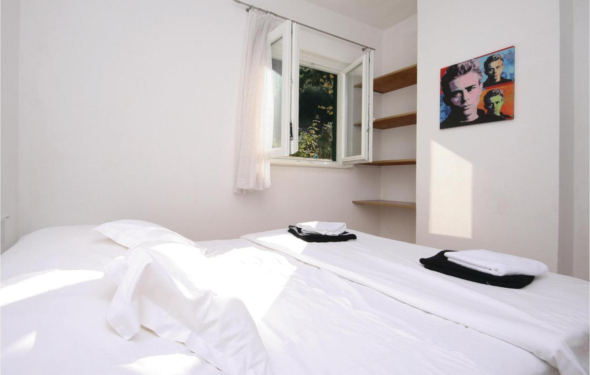 2 Bedroom Beautiful Home In Sparadici Grebaštica Buitenkant foto