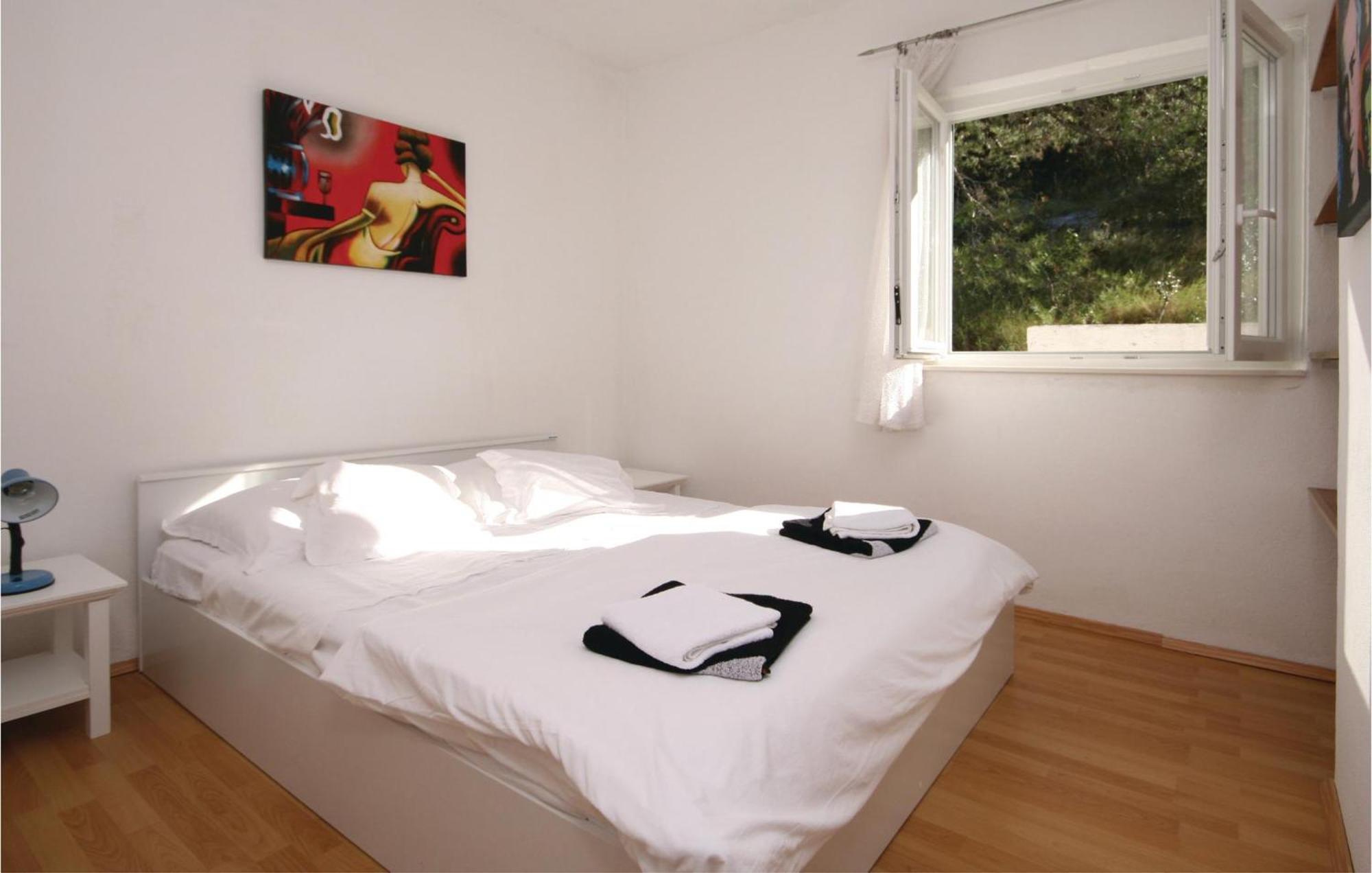 2 Bedroom Beautiful Home In Sparadici Grebaštica Buitenkant foto