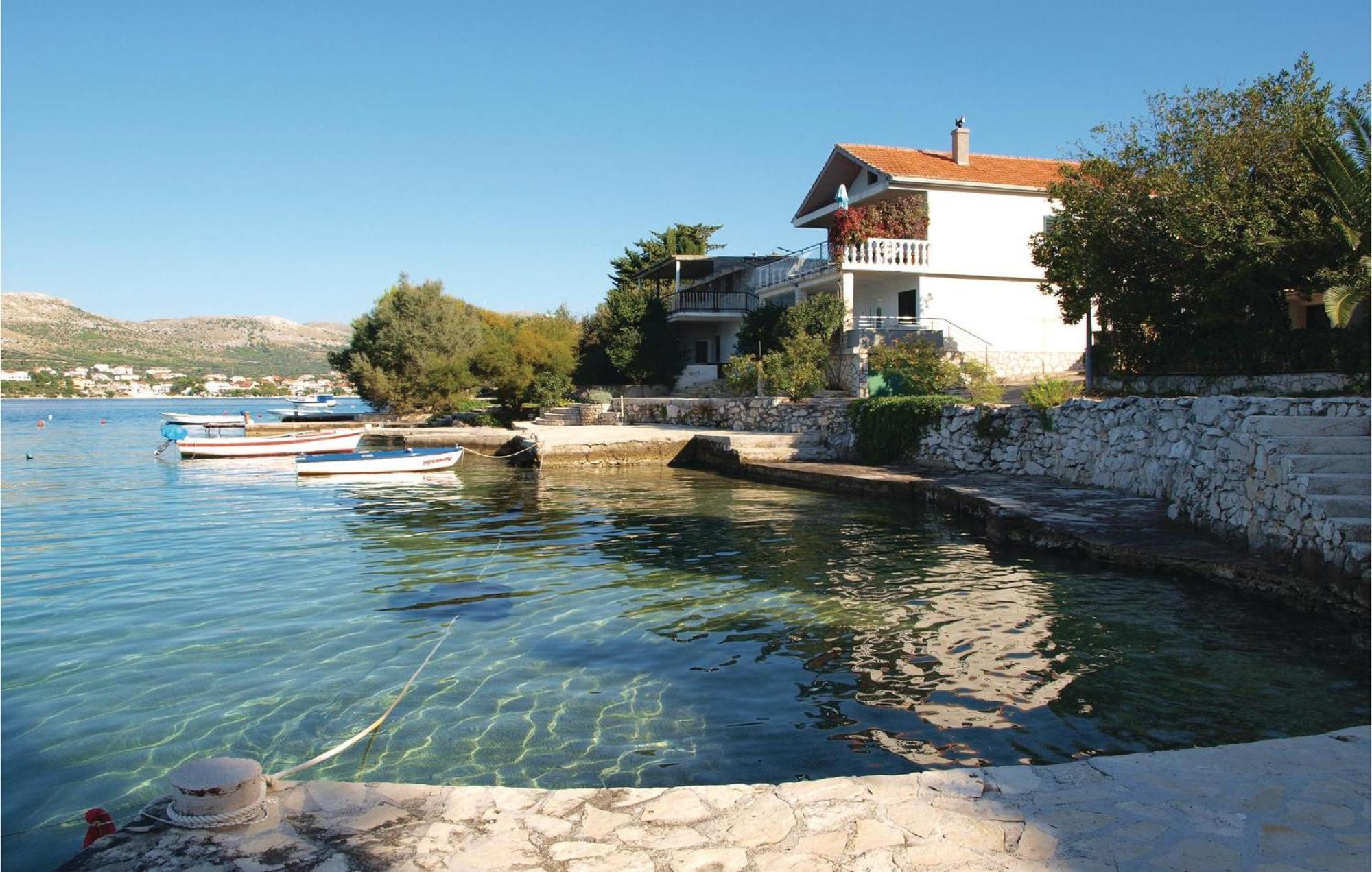 2 Bedroom Beautiful Home In Sparadici Grebaštica Buitenkant foto